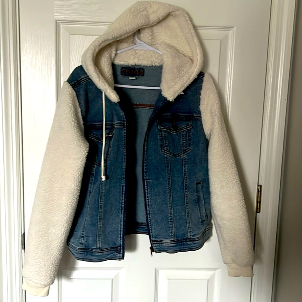 Maurices size, large jean and Sherpa sleeved and hood jacket